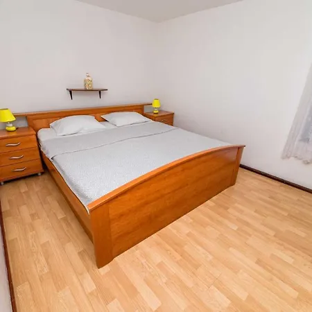 Alen Apartment