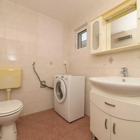 Alen Apartment *