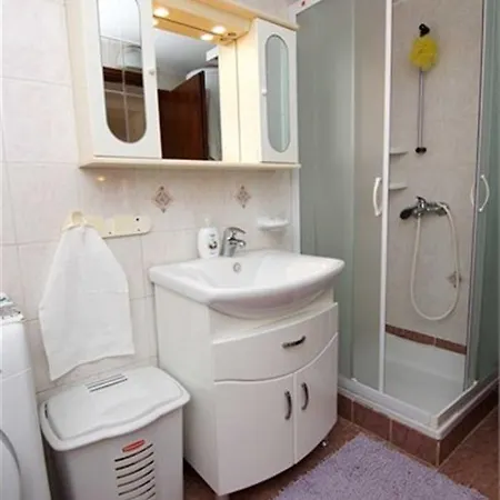 Alen Apartment